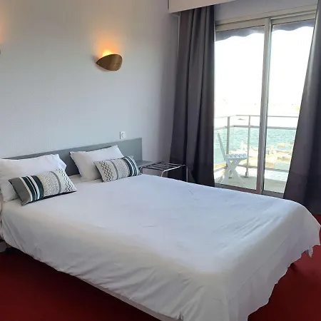 Refait A Neuf Avec Vue Mer, Wifi Et Balcon A - Fr-1-368-59 *